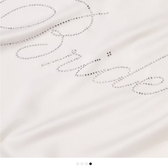 Victoria Secret White silk Bridal Robe. Like new - Picture 11 of 11